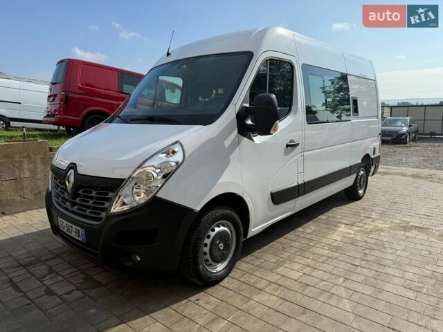Белый Рено Мастер, объемом двигателя 2.3 л и пробегом 135 тыс. км за 21000 $, фото 2 на Automoto.ua