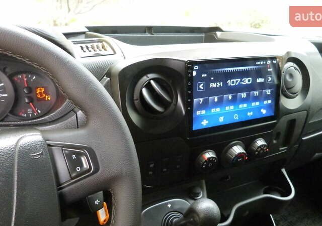 Білий Рено Мастєр, об'ємом двигуна 2.3 л та пробігом 212 тис. км за 18500 $, фото 15 на Automoto.ua