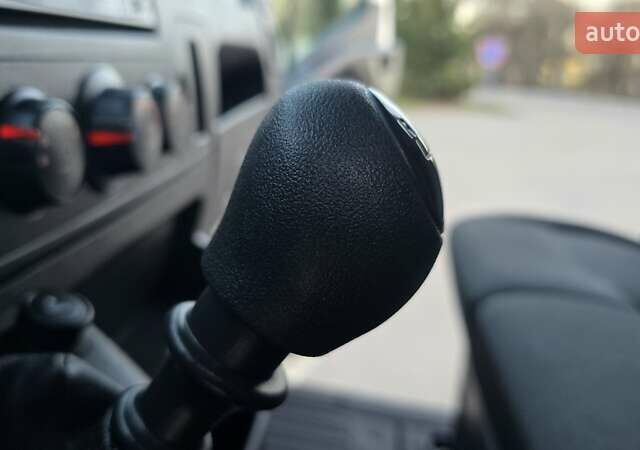 Белый Рено Мастер, объемом двигателя 2.3 л и пробегом 202 тыс. км за 17800 $, фото 12 на Automoto.ua