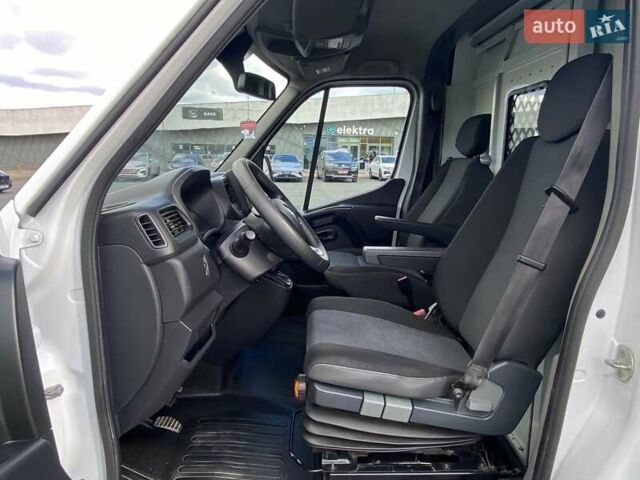Рено Мастер 2019 в Львове на Automoto.ua Белый Рено Мастер, объемом двигателя 2.3 л и пробегом 294 тыс. км за 19650 $, фото 12 на Automoto.ua