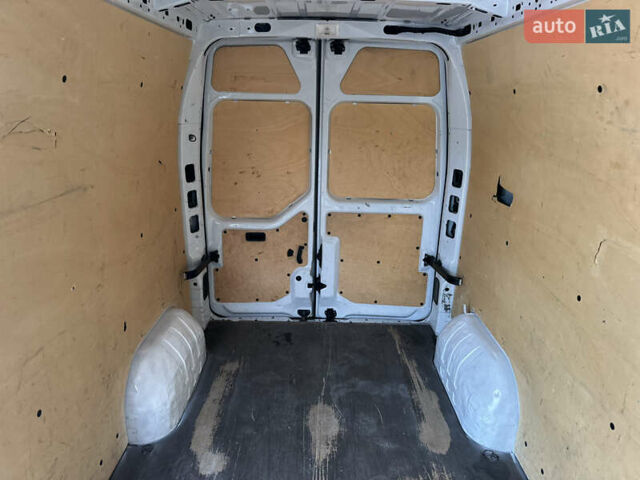 Білий Рено Мастєр, об'ємом двигуна 2.3 л та пробігом 211 тис. км за 18950 $, фото 25 на Automoto.ua