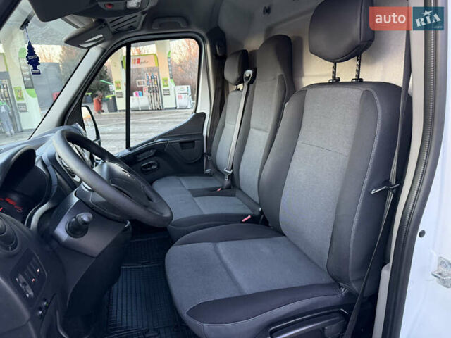 Білий Рено Мастєр, об'ємом двигуна 2.3 л та пробігом 224 тис. км за 19500 $, фото 65 на Automoto.ua