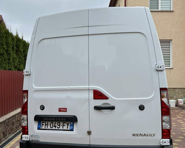 Белый Рено Мастер, объемом двигателя 2.3 л и пробегом 253 тыс. км за 19000 $, фото 6 на Automoto.ua