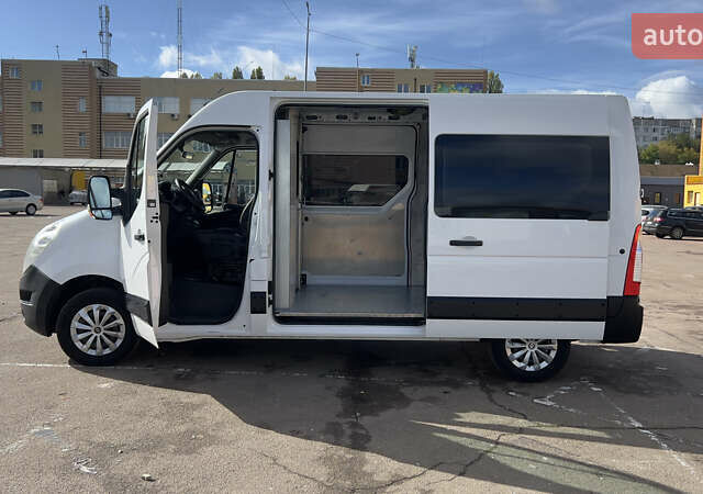 Білий Рено Мастєр, об'ємом двигуна 2.3 л та пробігом 215 тис. км за 13500 $, фото 3 на Automoto.ua