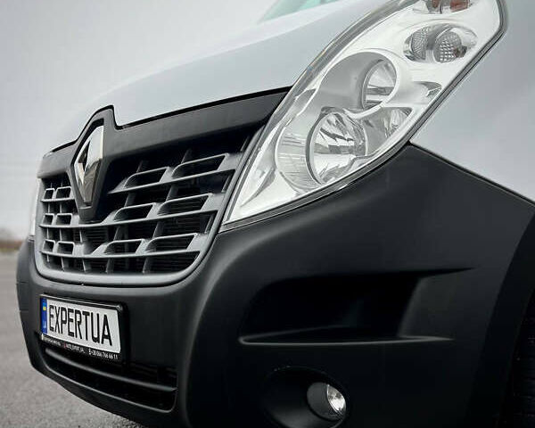 Белый Рено Мастер, объемом двигателя 2.3 л и пробегом 344 тыс. км за 17500 $, фото 8 на Automoto.ua