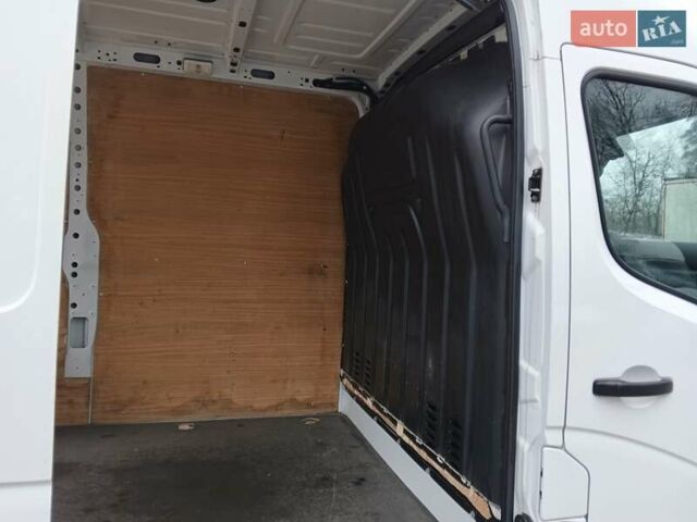 Белый Рено Мастер, объемом двигателя 2.3 л и пробегом 240 тыс. км за 16150 $, фото 11 на Automoto.ua