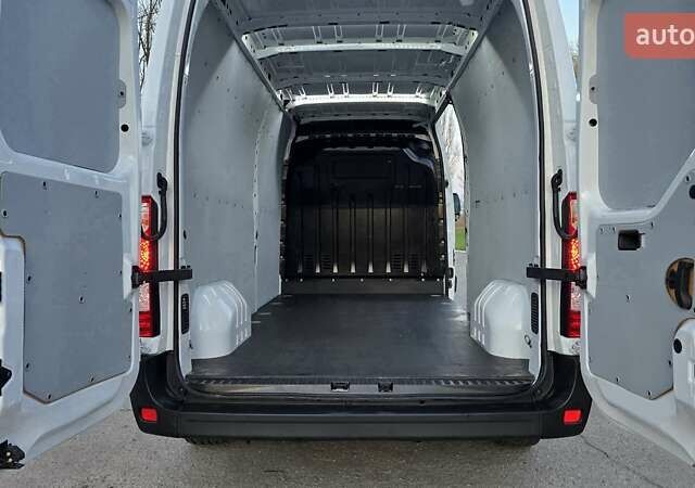 Белый Рено Мастер, объемом двигателя 2.3 л и пробегом 202 тыс. км за 17800 $, фото 35 на Automoto.ua