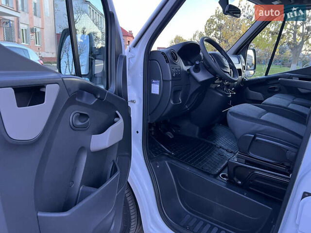 Белый Рено Мастер, объемом двигателя 2.3 л и пробегом 208 тыс. км за 18500 $, фото 34 на Automoto.ua