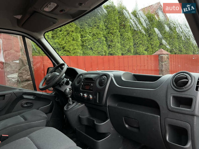 Белый Рено Мастер, объемом двигателя 2.3 л и пробегом 253 тыс. км за 19000 $, фото 18 на Automoto.ua