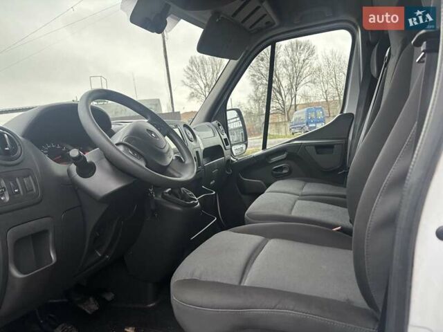Белый Рено Мастер, объемом двигателя 2.3 л и пробегом 247 тыс. км за 17399 $, фото 10 на Automoto.ua