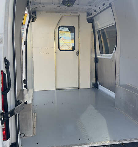 Білий Рено Мастєр, об'ємом двигуна 2.3 л та пробігом 215 тис. км за 13500 $, фото 7 на Automoto.ua