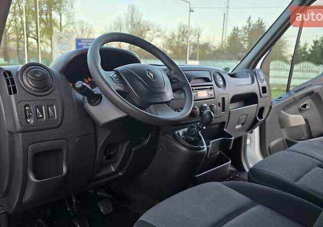 Белый Рено Мастер, объемом двигателя 2.3 л и пробегом 202 тыс. км за 17800 $, фото 7 на Automoto.ua