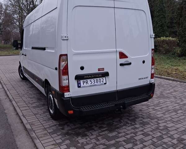 Белый Рено Мастер, объемом двигателя 0 л и пробегом 328 тыс. км за 16900 $, фото 8 на Automoto.ua