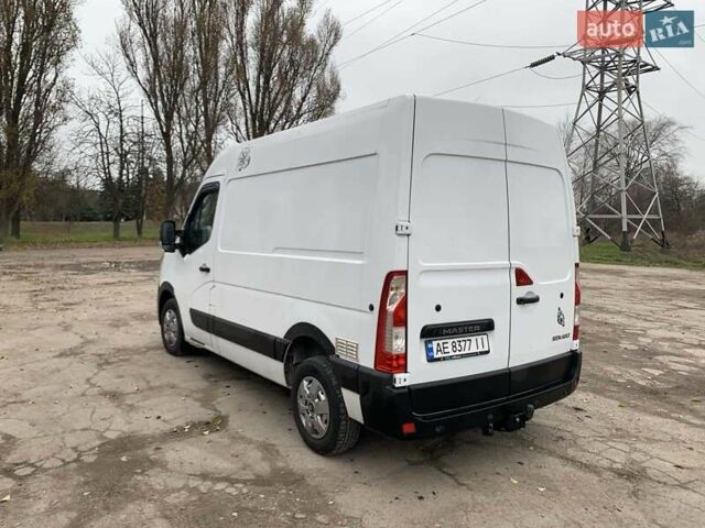 Білий Рено Мастєр, об'ємом двигуна 2.3 л та пробігом 265 тис. км за 17700 $, фото 10 на Automoto.ua