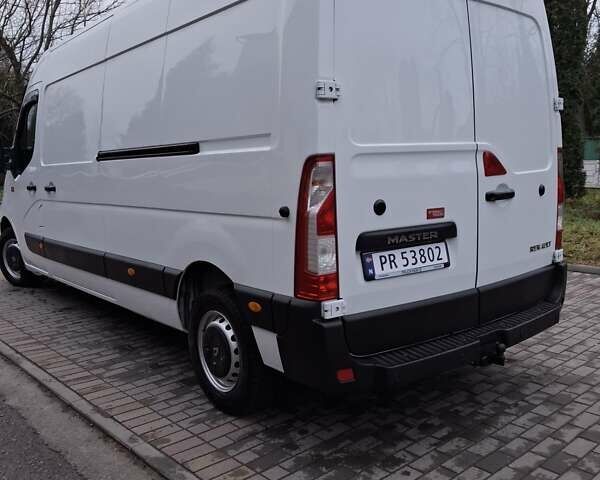 Белый Рено Мастер, объемом двигателя 2.3 л и пробегом 328 тыс. км за 17100 $, фото 8 на Automoto.ua