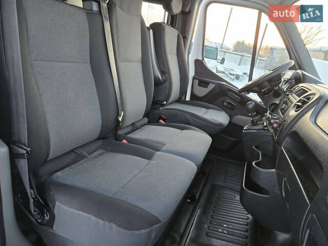 Белый Рено Мастер, объемом двигателя 2.3 л и пробегом 189 тыс. км за 22500 $, фото 42 на Automoto.ua