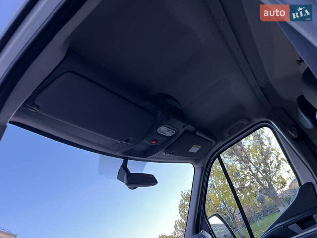 Белый Рено Мастер, объемом двигателя 2.3 л и пробегом 208 тыс. км за 18500 $, фото 42 на Automoto.ua