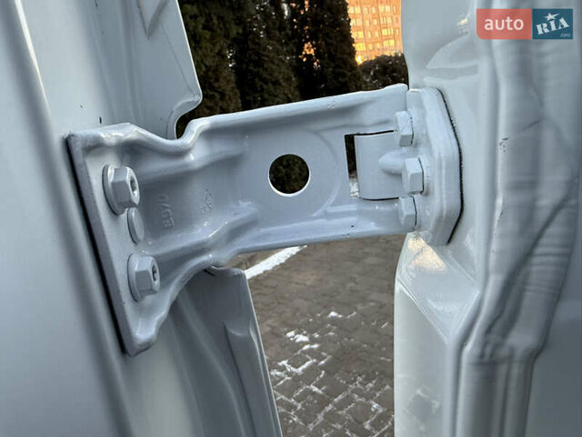 Білий Рено Мастєр, об'ємом двигуна 2.3 л та пробігом 224 тис. км за 19500 $, фото 93 на Automoto.ua