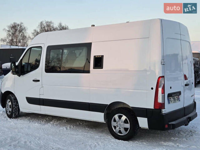 Белый Рено Мастер, объемом двигателя 2.3 л и пробегом 189 тыс. км за 22500 $, фото 5 на Automoto.ua