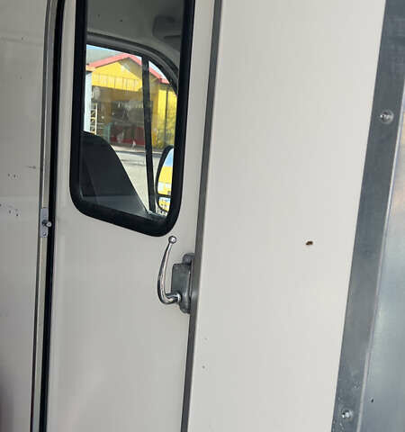 Білий Рено Мастєр, об'ємом двигуна 2.3 л та пробігом 215 тис. км за 13500 $, фото 8 на Automoto.ua