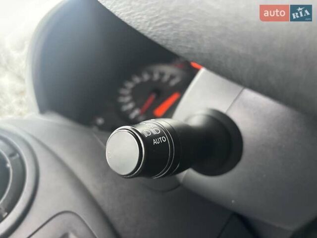 Белый Рено Мастер, объемом двигателя 2.3 л и пробегом 247 тыс. км за 17399 $, фото 15 на Automoto.ua