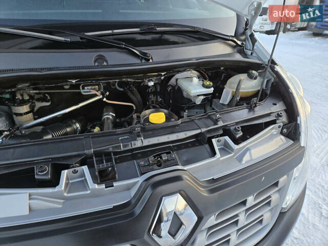 Белый Рено Мастер, объемом двигателя 2.3 л и пробегом 189 тыс. км за 22500 $, фото 23 на Automoto.ua