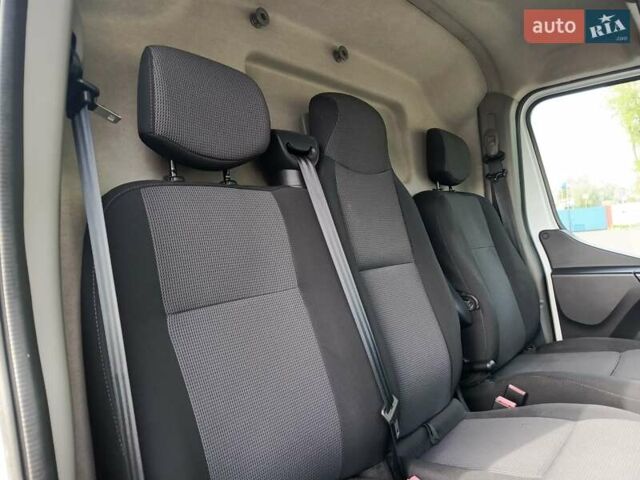 Белый Рено Мастер, объемом двигателя 2.3 л и пробегом 240 тыс. км за 16950 $, фото 11 на Automoto.ua