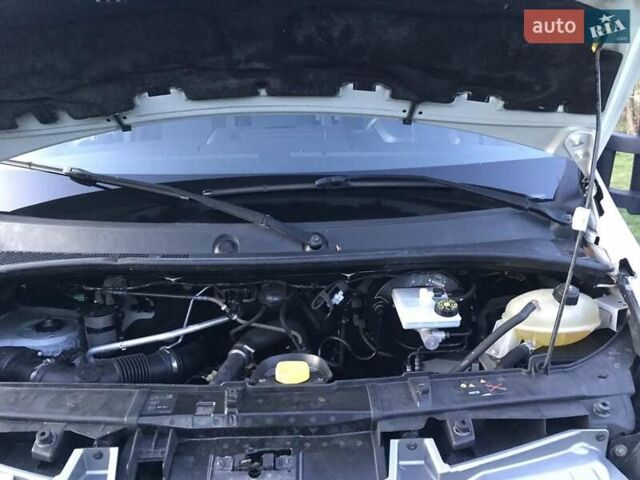 Белый Рено Мастер, объемом двигателя 2.3 л и пробегом 264 тыс. км за 18300 $, фото 12 на Automoto.ua