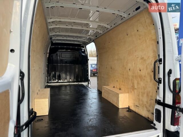 Белый Рено Мастер, объемом двигателя 2.3 л и пробегом 283 тыс. км за 19000 $, фото 51 на Automoto.ua