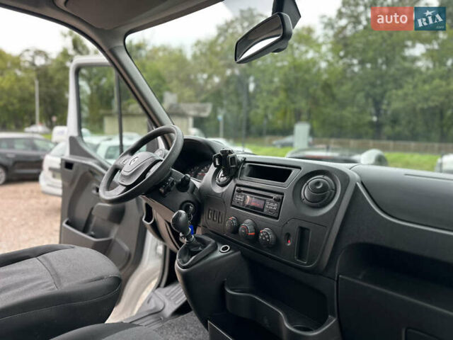 Білий Рено Мастєр, об'ємом двигуна 2.3 л та пробігом 211 тис. км за 18500 $, фото 22 на Automoto.ua