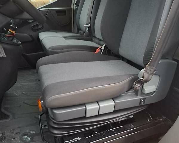 Білий Рено Мастєр, об'ємом двигуна 2.3 л та пробігом 328 тис. км за 17300 $, фото 20 на Automoto.ua