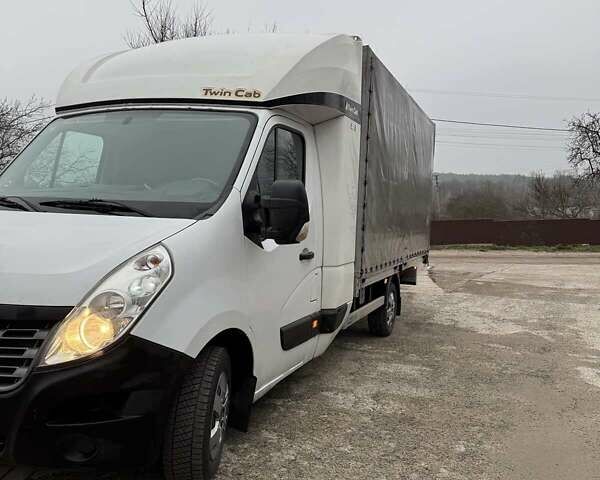 Белый Рено Мастер, объемом двигателя 2.3 л и пробегом 640 тыс. км за 15000 $, фото 2 на Automoto.ua