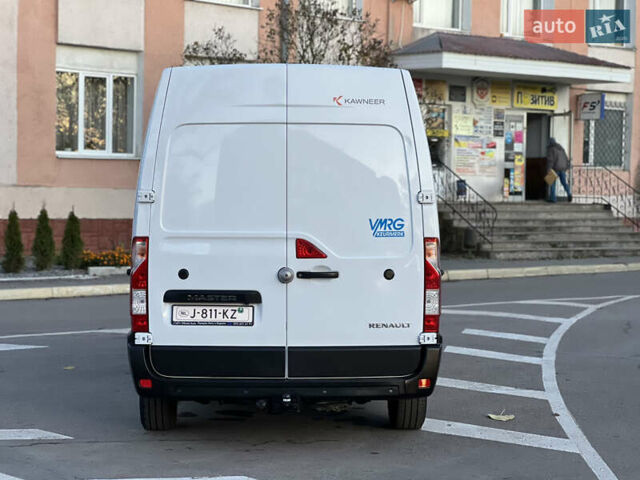 Белый Рено Мастер, объемом двигателя 2.3 л и пробегом 208 тыс. км за 18500 $, фото 5 на Automoto.ua
