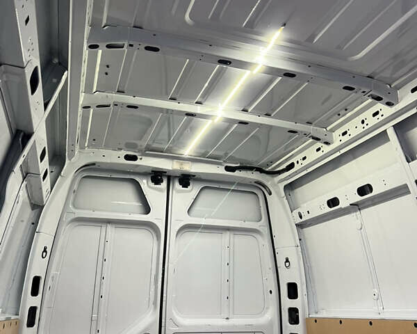 Белый Рено Мастер, объемом двигателя 2.3 л и пробегом 253 тыс. км за 19000 $, фото 29 на Automoto.ua