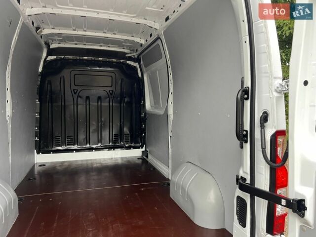 Белый Рено Мастер, объемом двигателя 2.3 л и пробегом 260 тыс. км за 16300 $, фото 17 на Automoto.ua