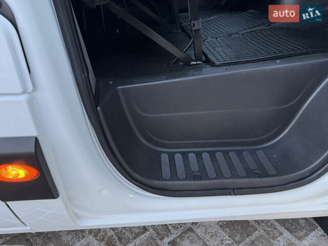 Білий Рено Мастєр, об'ємом двигуна 2.3 л та пробігом 224 тис. км за 19500 $, фото 85 на Automoto.ua