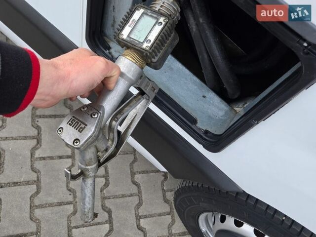 Белый Рено Мастер, объемом двигателя 2.3 л и пробегом 237 тыс. км за 19200 $, фото 21 на Automoto.ua