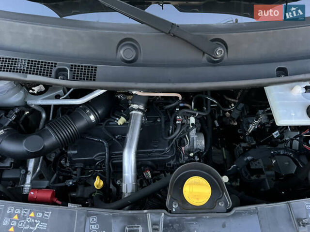 Белый Рено Мастер, объемом двигателя 2.3 л и пробегом 208 тыс. км за 18500 $, фото 67 на Automoto.ua