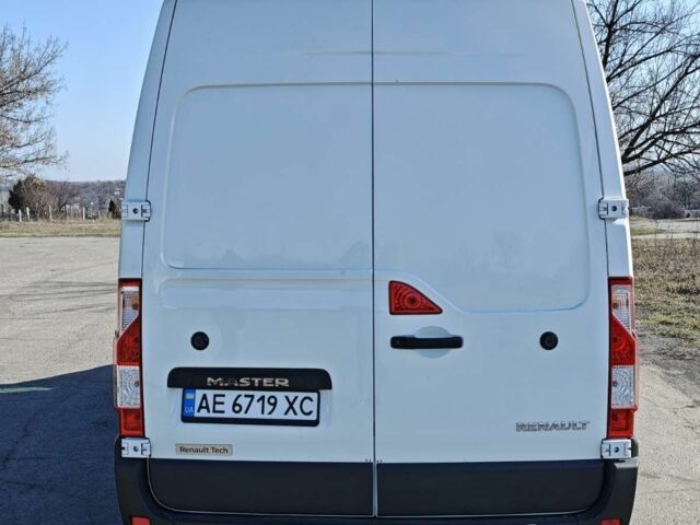 Белый Рено Мастер, объемом двигателя 2.3 л и пробегом 215 тыс. км за 27500 $, фото 23 на Automoto.ua