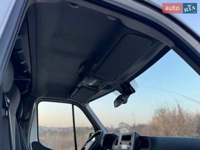 Белый Рено Мастер, объемом двигателя 2.3 л и пробегом 211 тыс. км за 19500 $, фото 61 на Automoto.ua