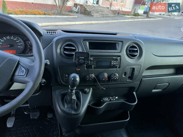 Белый Рено Мастер, объемом двигателя 2.3 л и пробегом 208 тыс. км за 18500 $, фото 38 на Automoto.ua