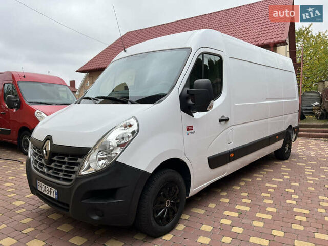 Белый Рено Мастер, объемом двигателя 2.3 л и пробегом 253 тыс. км за 19000 $, фото 1 на Automoto.ua