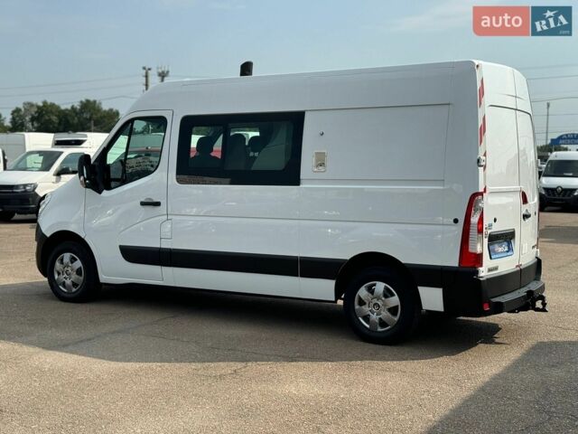 Белый Рено Мастер, объемом двигателя 2.3 л и пробегом 183 тыс. км за 23500 $, фото 3 на Automoto.ua