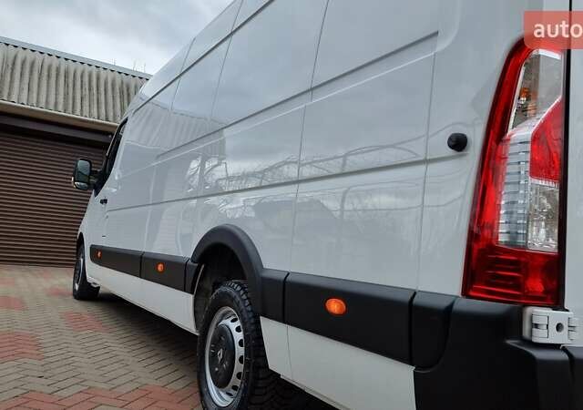 Белый Рено Мастер, объемом двигателя 2.3 л и пробегом 235 тыс. км за 18700 $, фото 6 на Automoto.ua