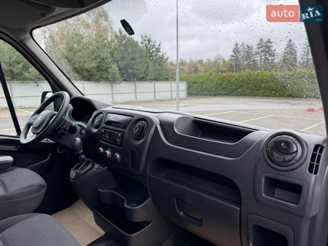 Белый Рено Мастер, объемом двигателя 2.3 л и пробегом 354 тыс. км за 17750 $, фото 25 на Automoto.ua