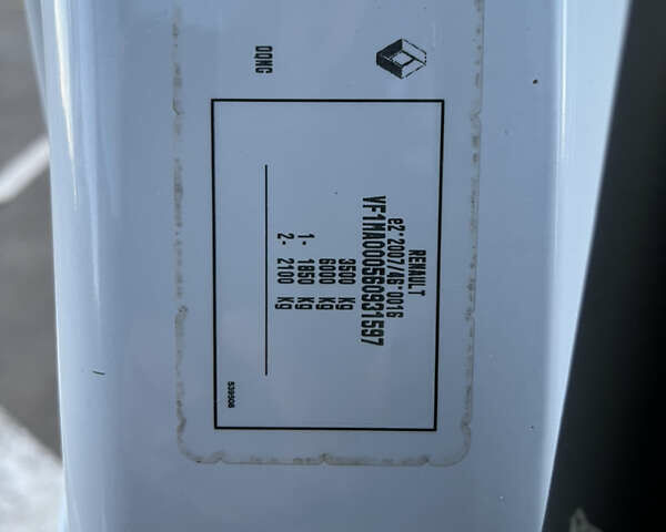 Белый Рено Мастер, объемом двигателя 2.3 л и пробегом 208 тыс. км за 18500 $, фото 54 на Automoto.ua