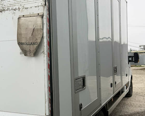 Белый Рено Мастер, объемом двигателя 2.3 л и пробегом 383 тыс. км за 19800 $, фото 2 на Automoto.ua