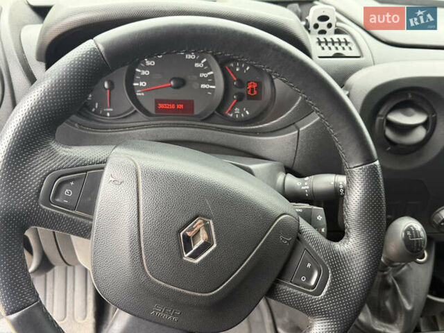 Белый Рено Мастер, объемом двигателя 2.3 л и пробегом 383 тыс. км за 19800 $, фото 8 на Automoto.ua