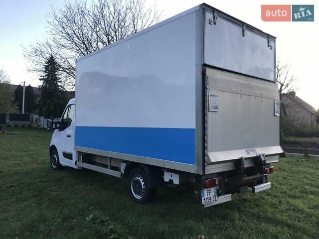 Белый Рено Мастер, объемом двигателя 2.3 л и пробегом 264 тыс. км за 18300 $, фото 3 на Automoto.ua