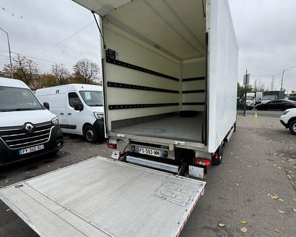 Рено Мастер 2020 в Киеве на Automoto.ua Белый Рено Мастер, объемом двигателя 2.3 л и пробегом 252 тыс. км за 25700 $, фото 28 на Automoto.ua